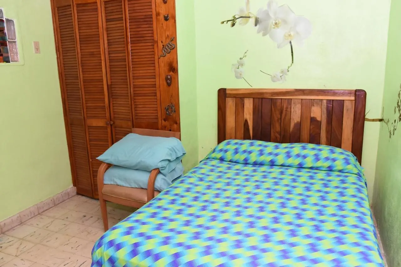 Cancun Guest House 6 Mexico